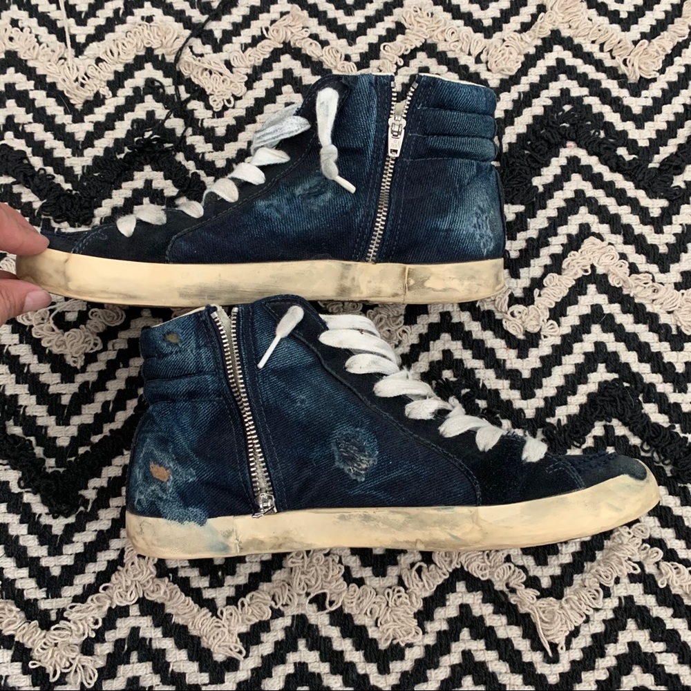 GOLDEN GOOSE
High top distressed denim sneakers - Picture 4 of 10